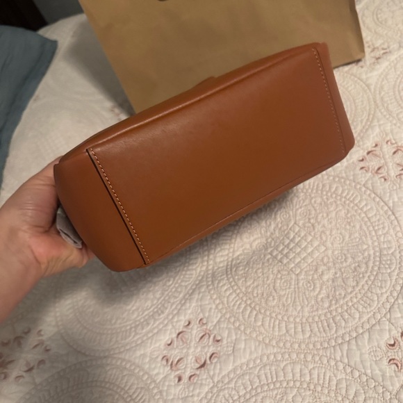 Coach Cognac Leather Bucket Shoulder Bag - Picture 3 of 6